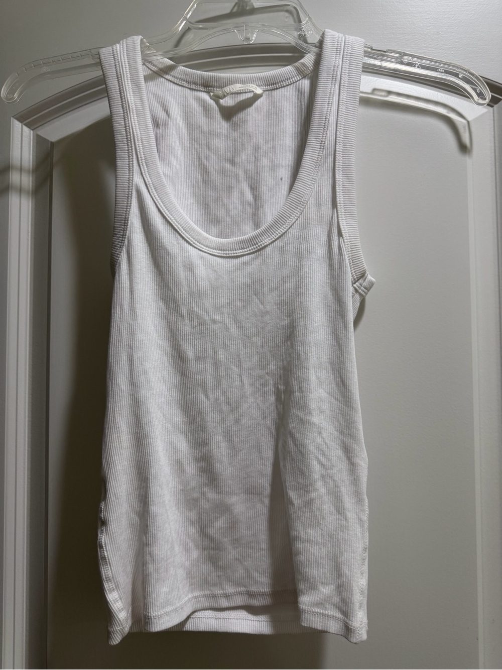 Zara White Ribbed Scoop Tank